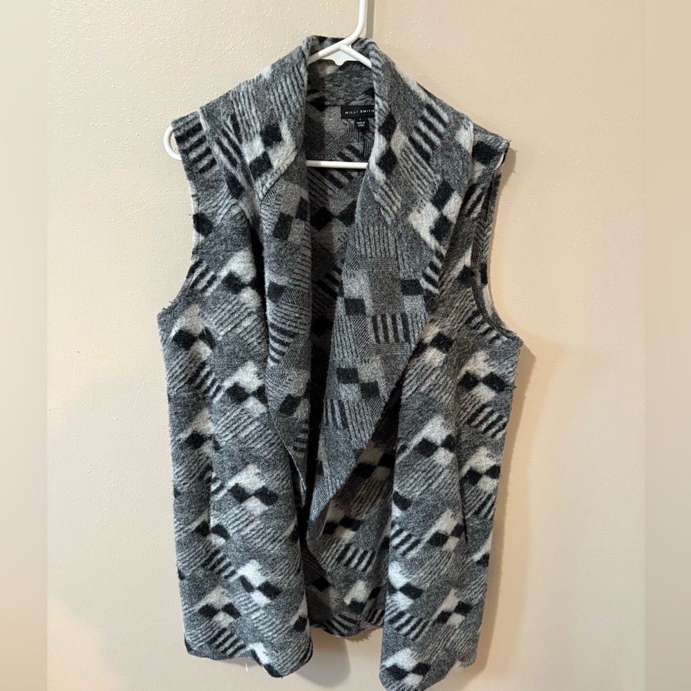 Willi Smith Black & Gray Wool Blend Women's Sweater Vest size Large